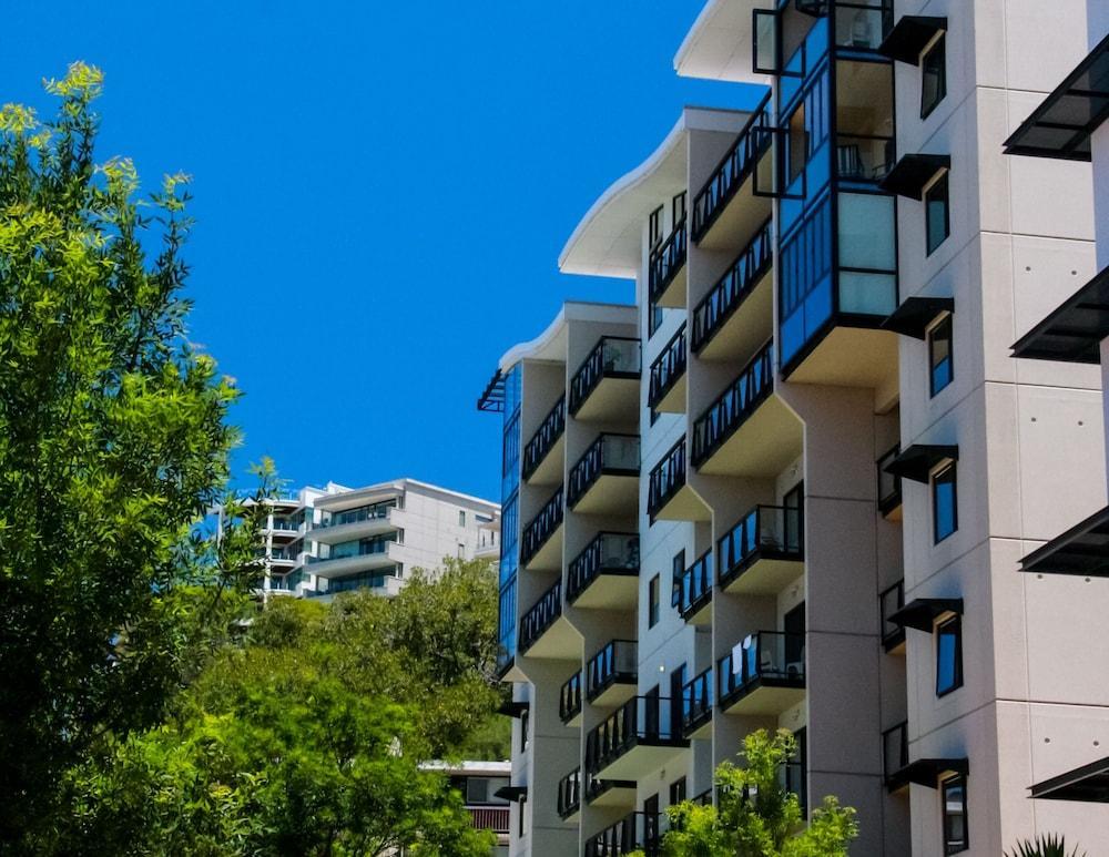 Nesuto Mounts Bay Aparthotel Perth Exterior photo